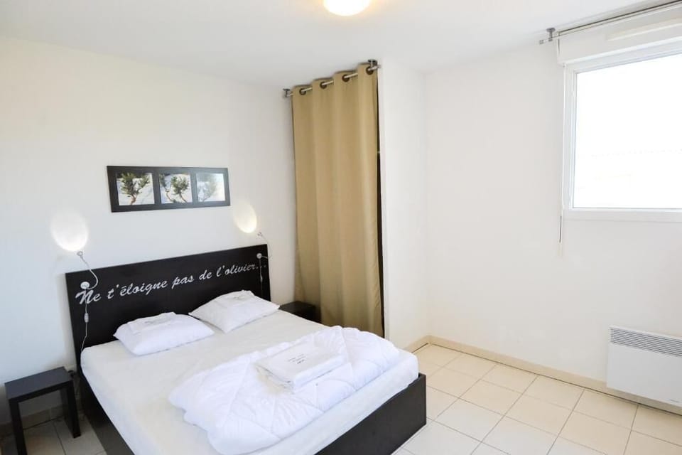 Bedroom with 1 Double bed