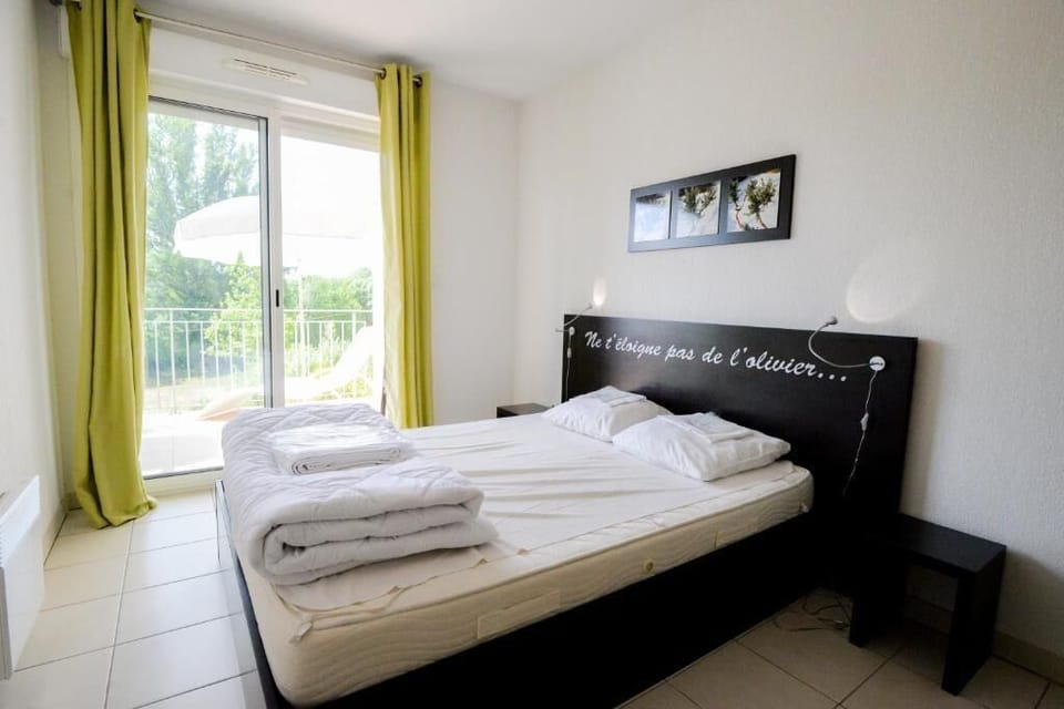 1 Double bed