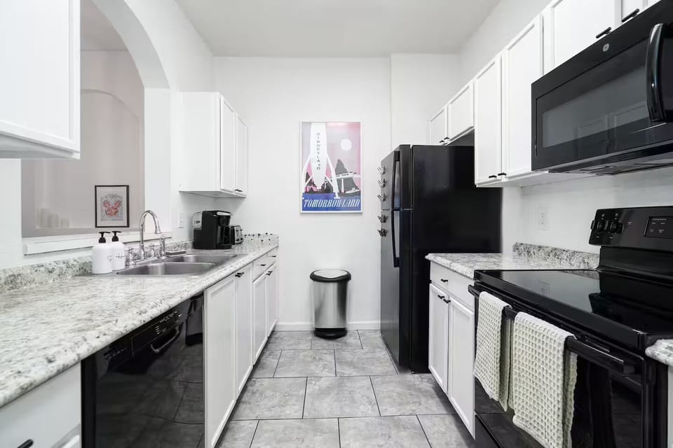 Fully equipped kitchen