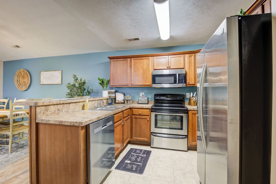 Kitchen - Great for a little taste of home cooking