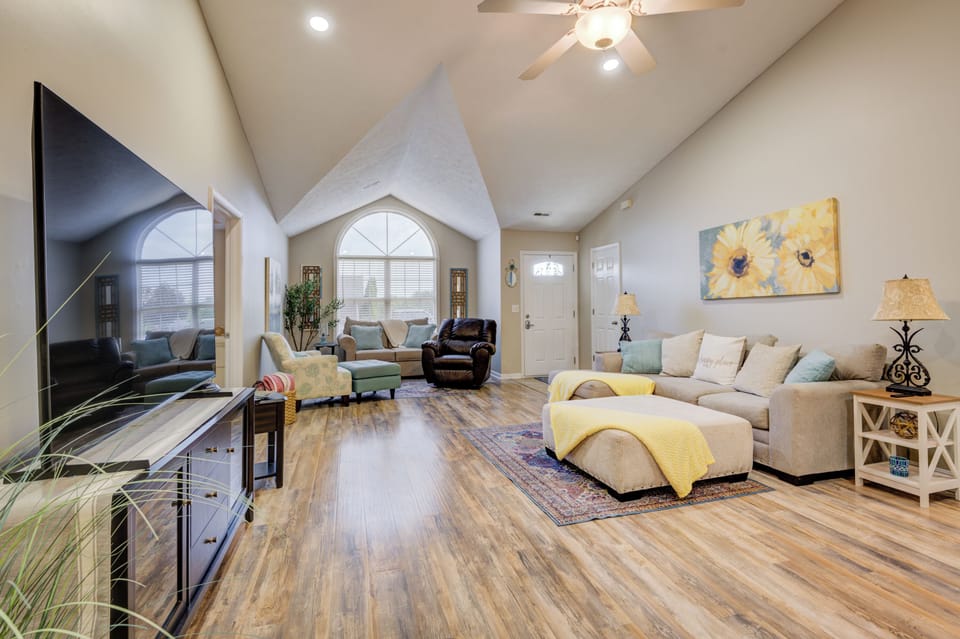 Spacious Family Room