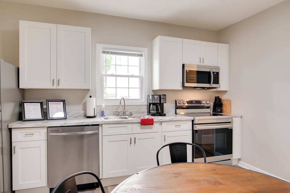 Kitchen | 1st Floor | Combo Drip/Single-Serve Coffee Maker