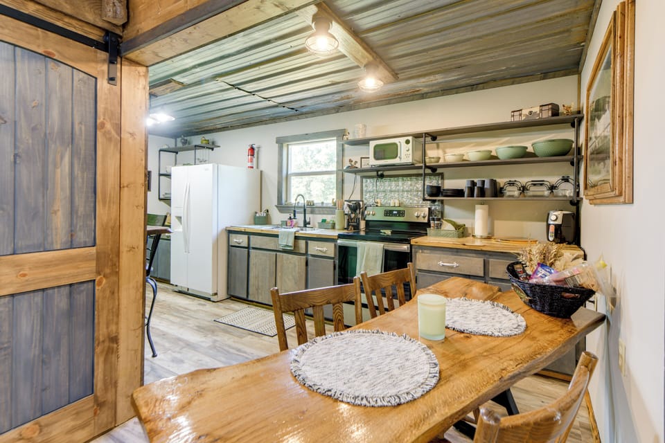 Dining Table | Kitchen