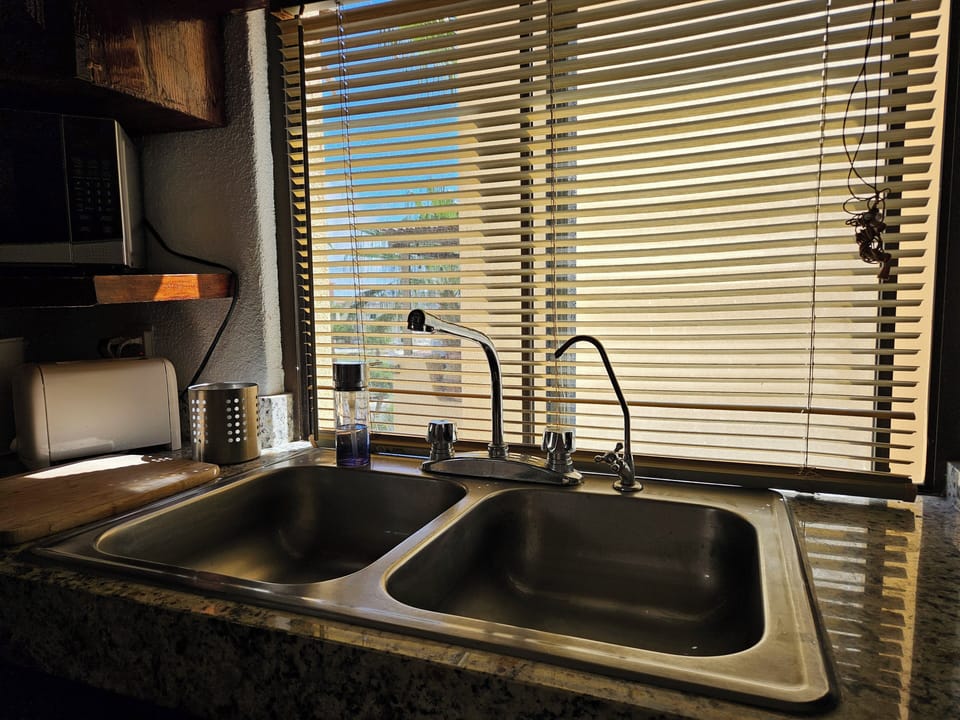 Kitchen sink