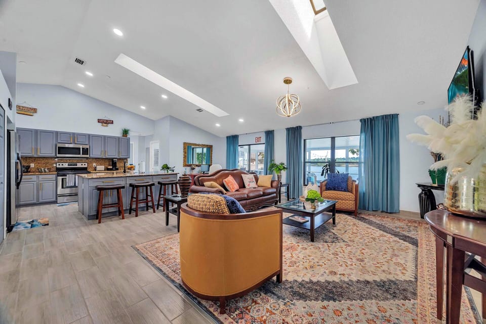 Living Room | Smart TV