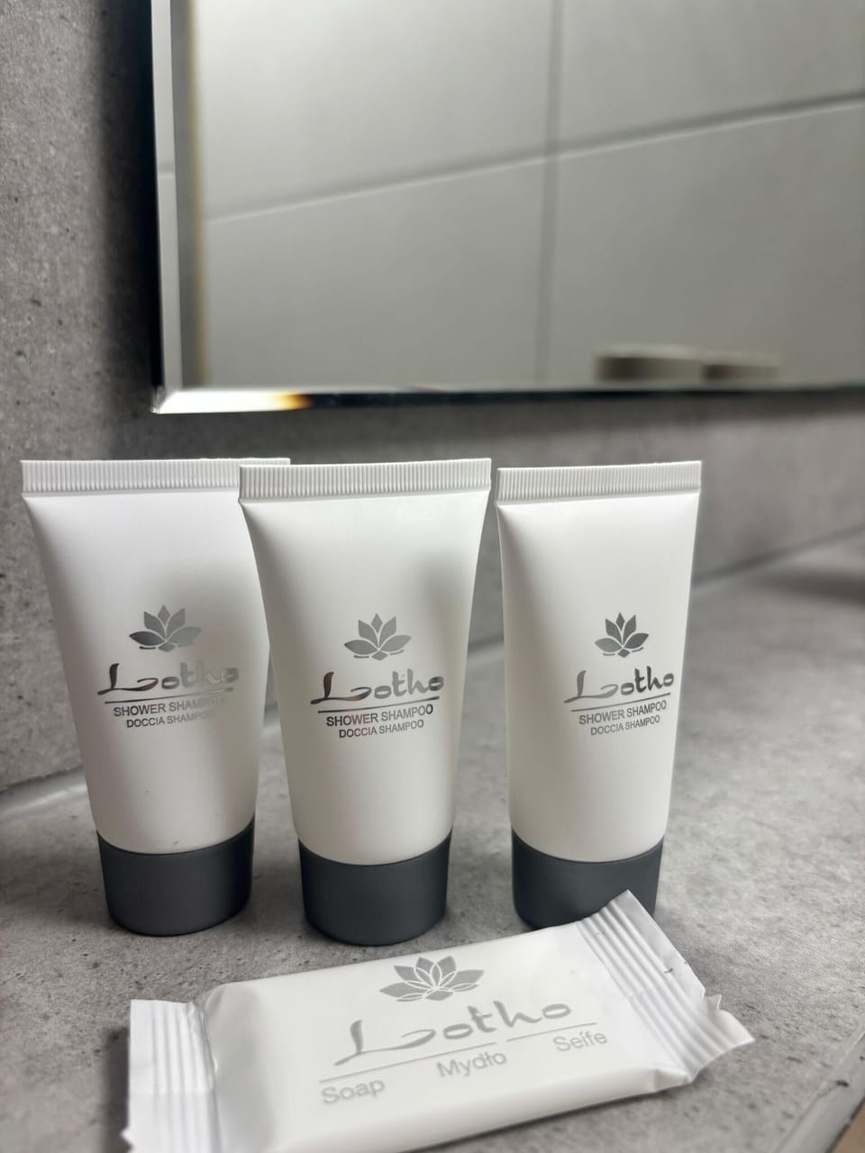 Bathroom amenities