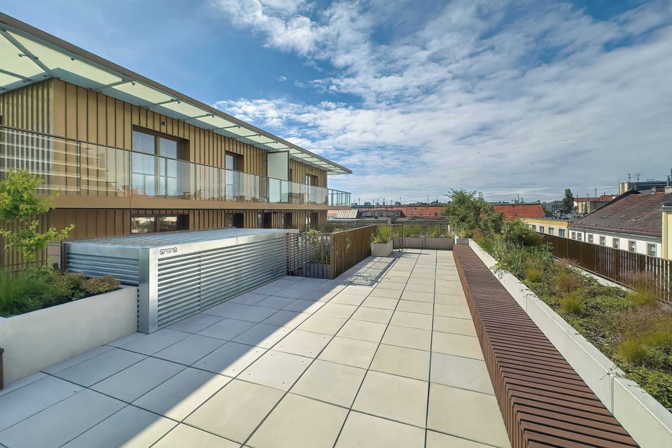 The viewing terrace is available in the common space.