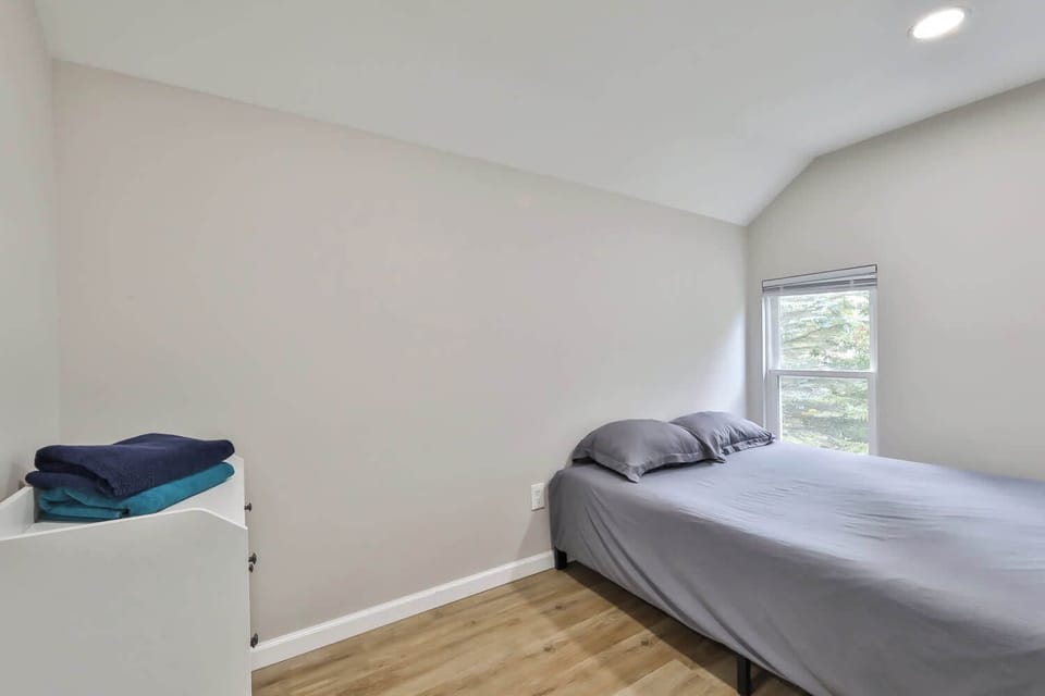 Bedroom #6 | Upstairs