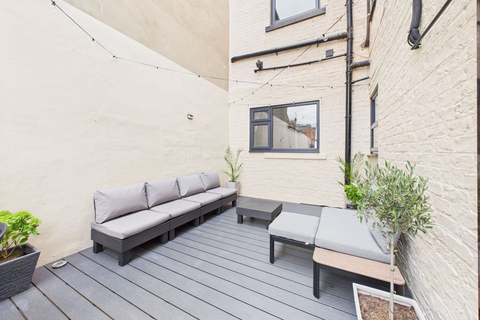 Bellevue Luxe, Redcar - Host & Stay