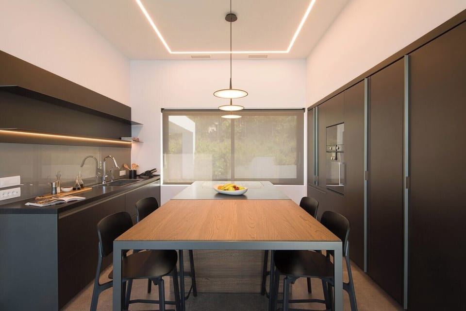 The well-equipped kitchen area.