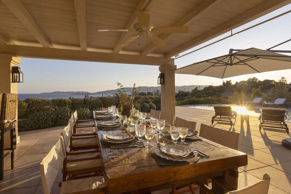 The shady, sea-view al fresco dining area down on the pool terrace.