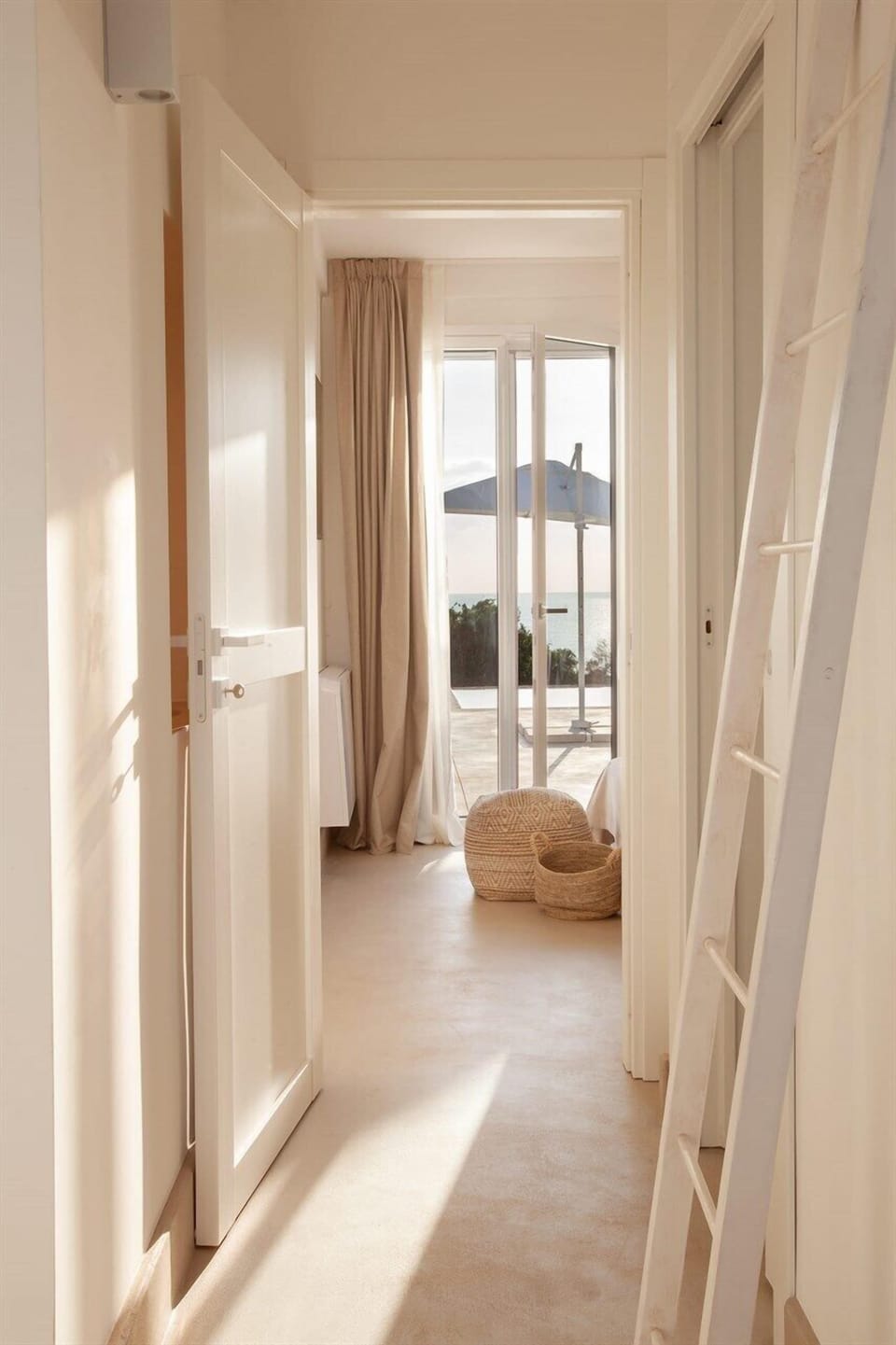 Approaching the second bedroom on the main floor, also a double. (Bedroom 2)