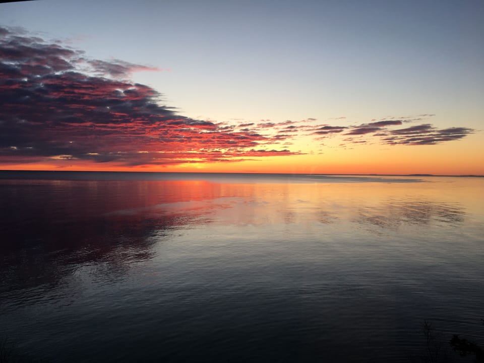 This unit faces southeast, so depending on the time of the year you can enjoy both the sunrise and the sunset!