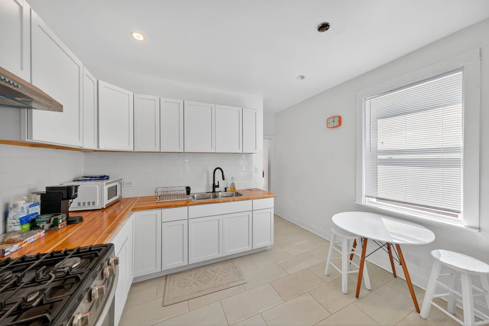 Indoors, Kitchen, Floor, Appliance, Microwave