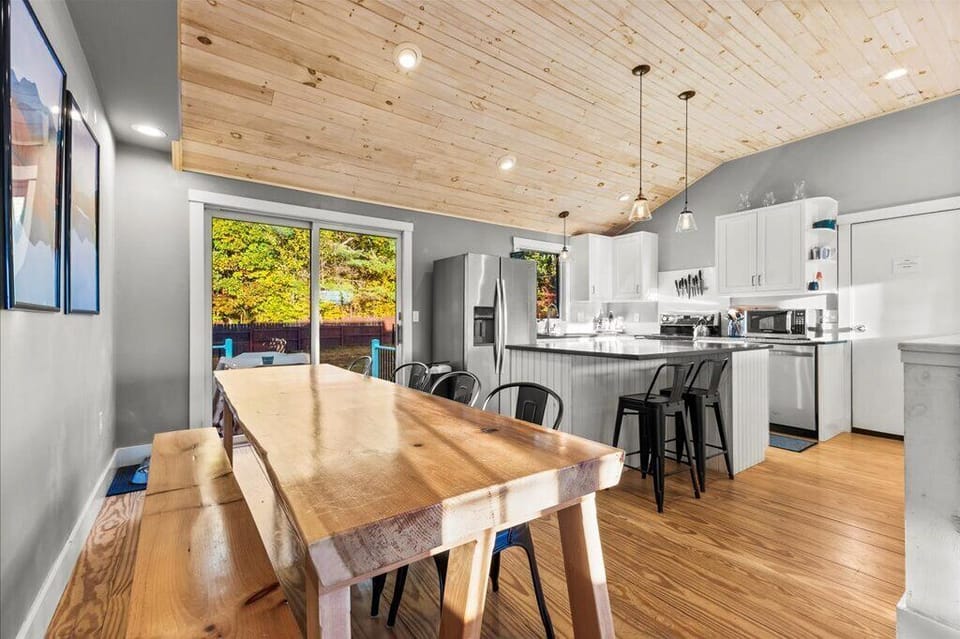 Dining Area/Kitchen