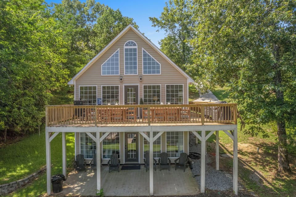 Upper and lower outside entertaining areas.