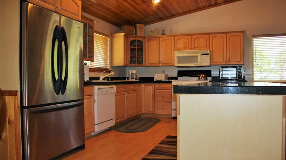 Lots of Room for cooking