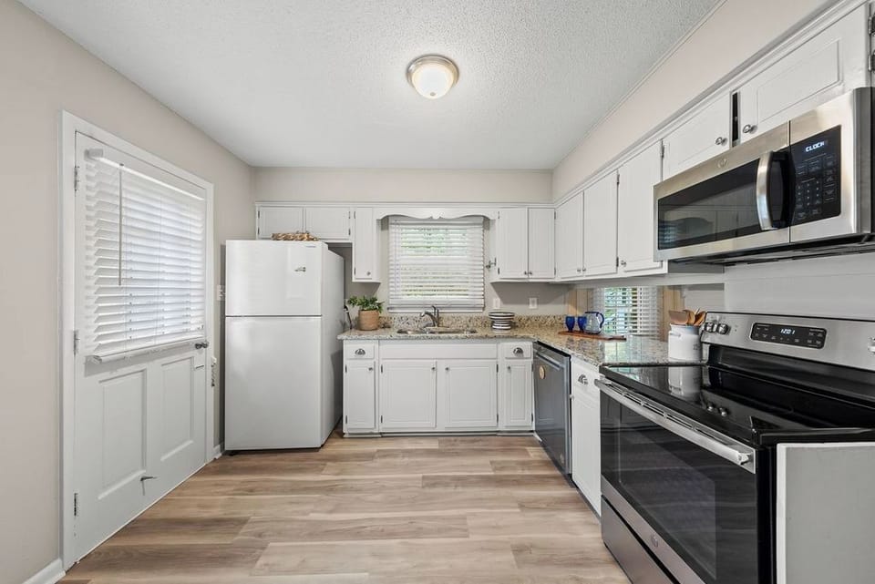 Fully equipped kitchen with everything you need for your stay.
