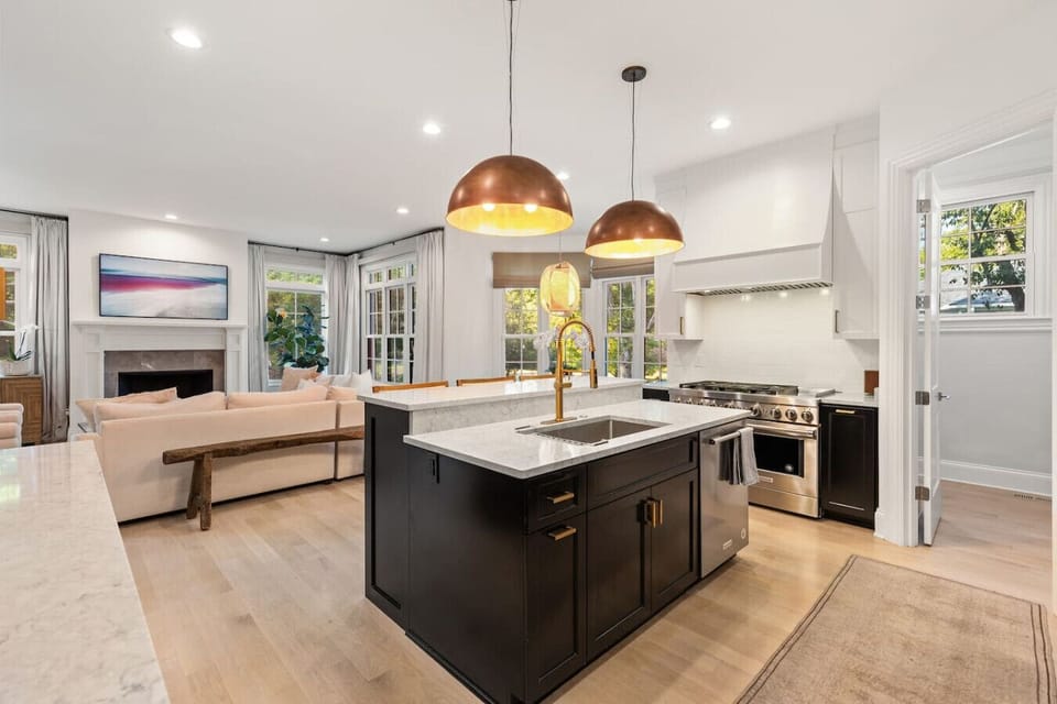 Fully equipped kitchen for all of your cooking needs.