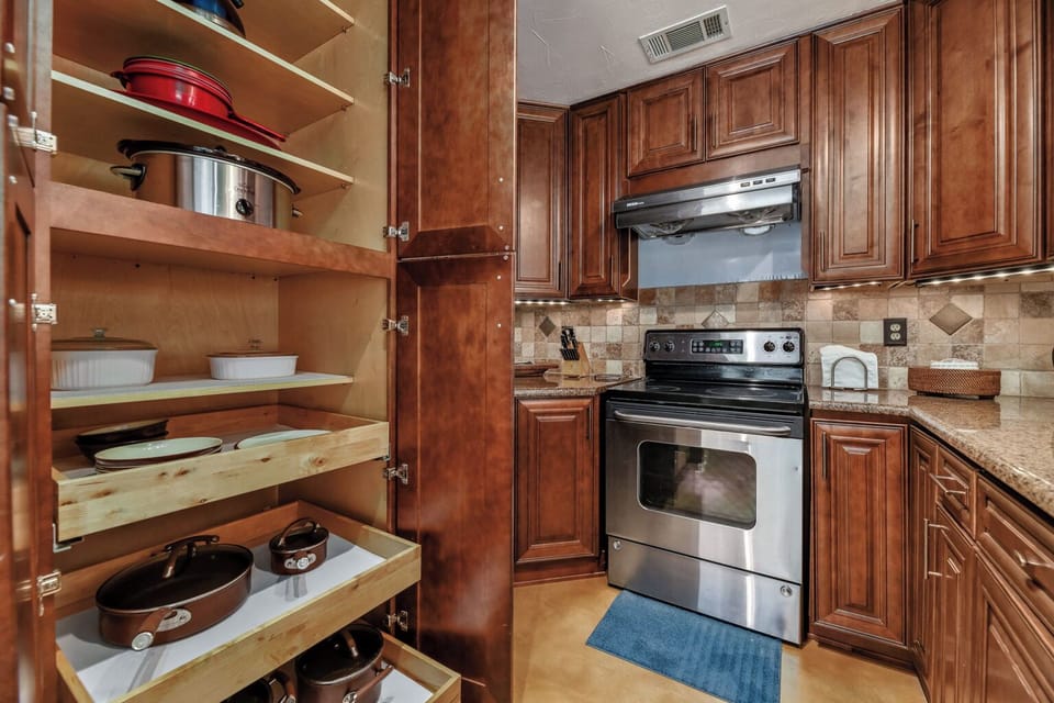 Extensively provisioned kitchen