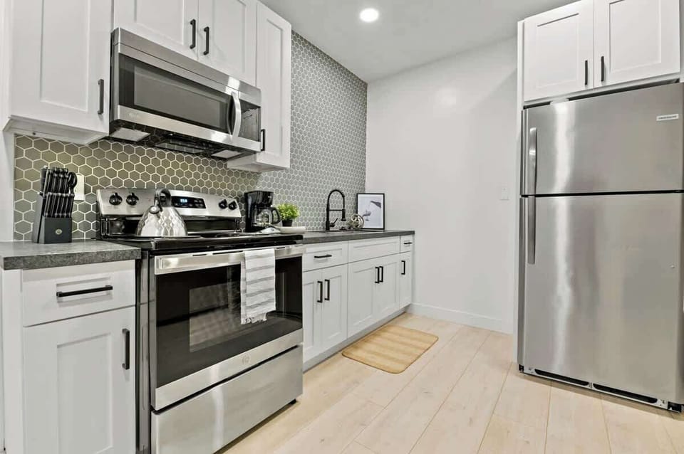 Fully stocked and well-equipped kitchen in unit B