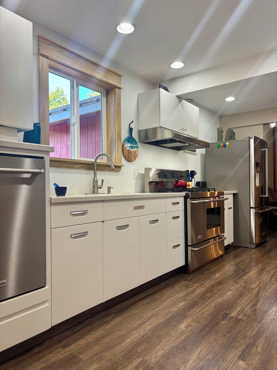 Fully equipped kitchen 1