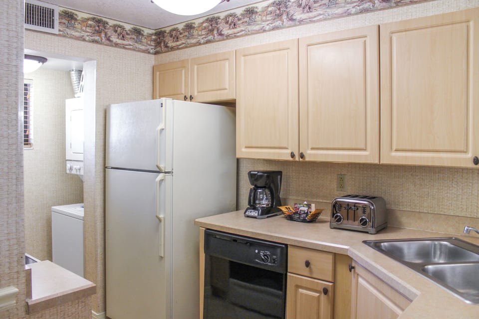 Stock the full-size fridge and settle in for longer stays.