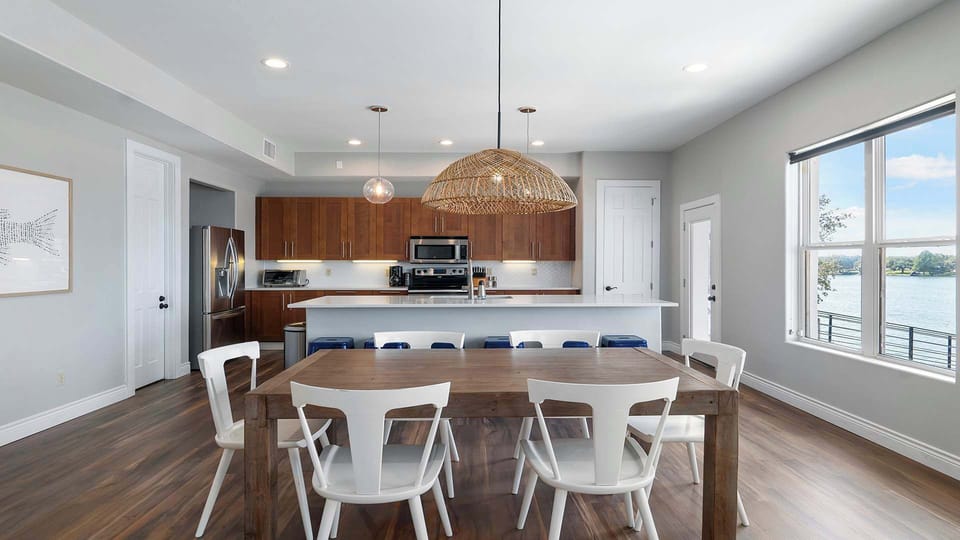 Dining room seats six guests