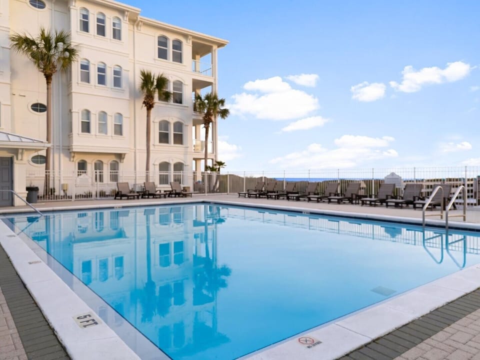 Gulf Front Pool