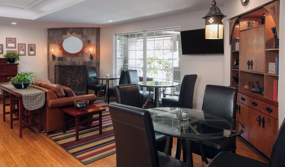 Settle into the lounge with warm seating and relaxed vibes.