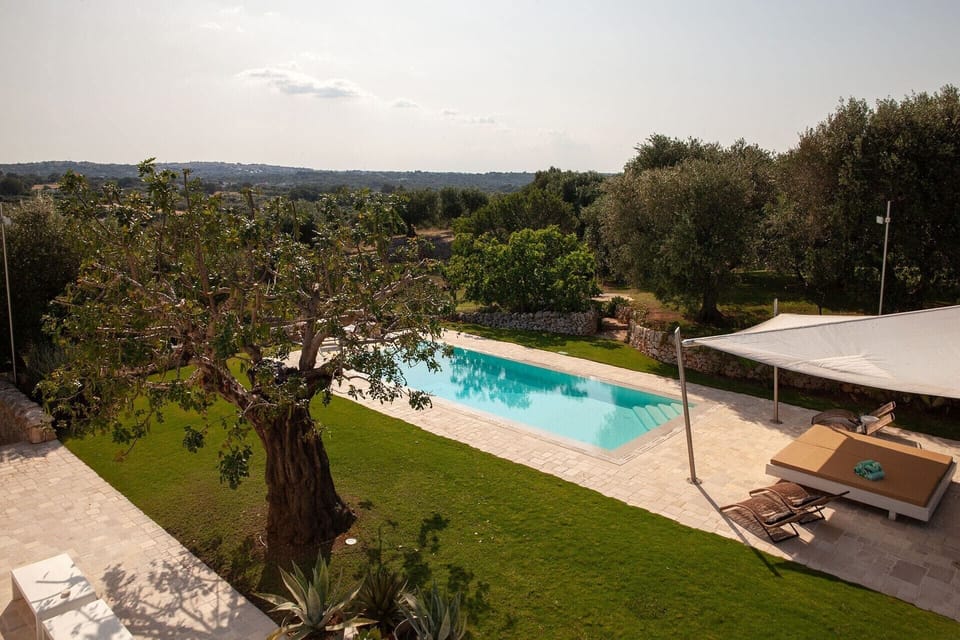 A tranquil scene amidst La Rona's divine gardens.