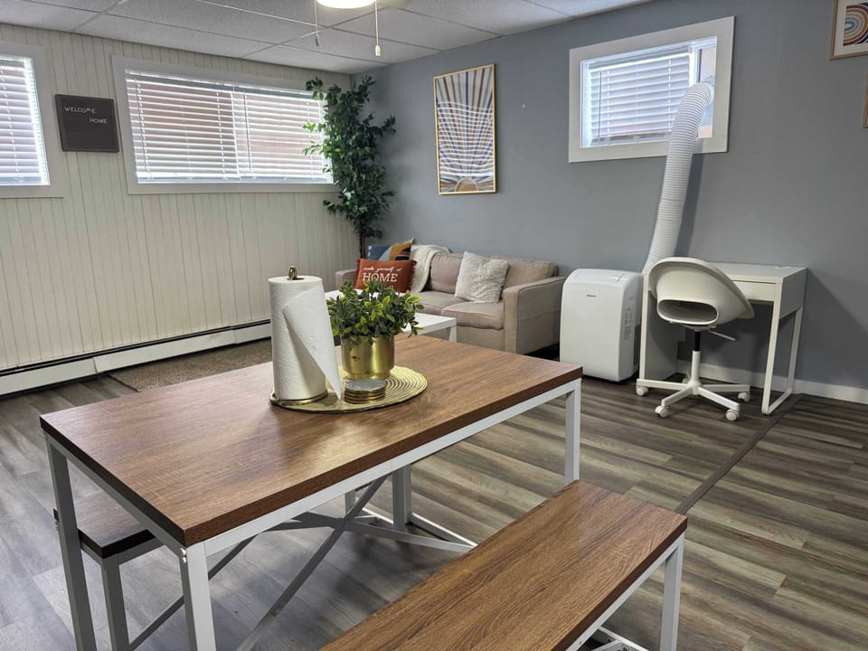 Living Room/ Dining Room 