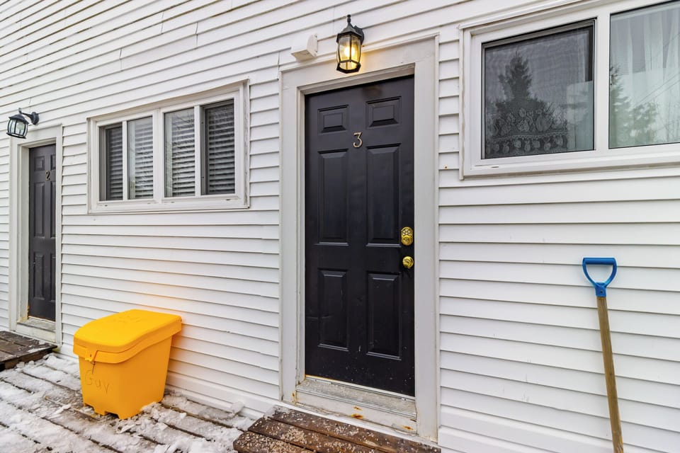 Private Entrance for Peaceful Stay -
Come and go with ease.
