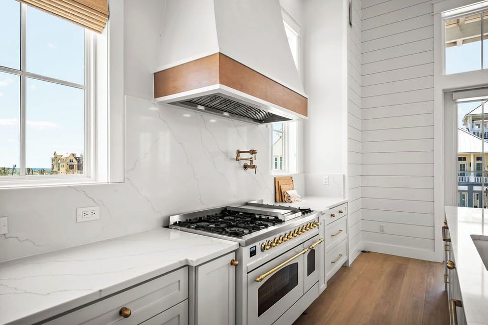Kitchen, 2nd Floor