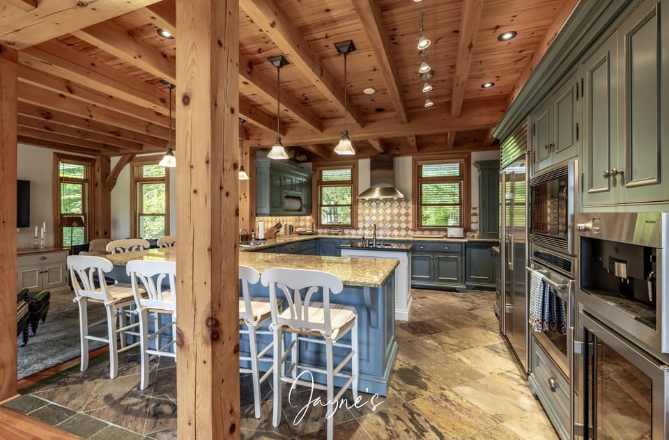 Kitchen &amp; Bar Seating (2)