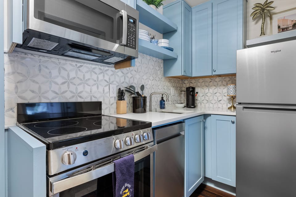 Blue Bayou | Quiet | Private Parking!