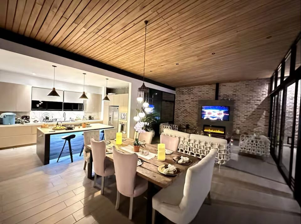 cocina completa dotada y comedor interno