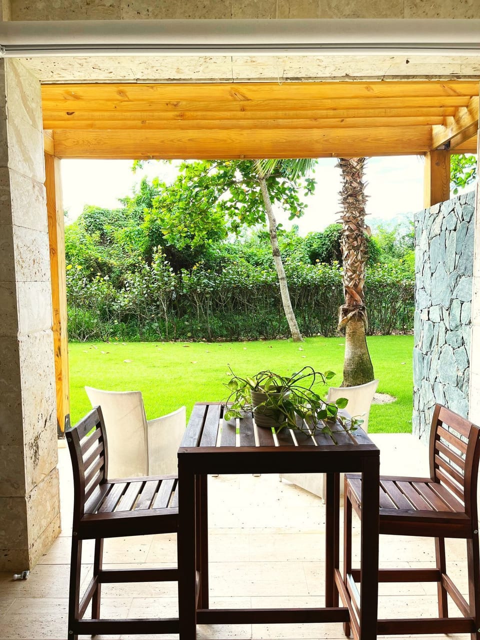 Outdoor dining