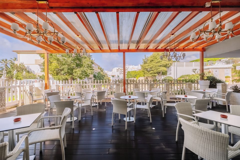 Onsite restaurant
