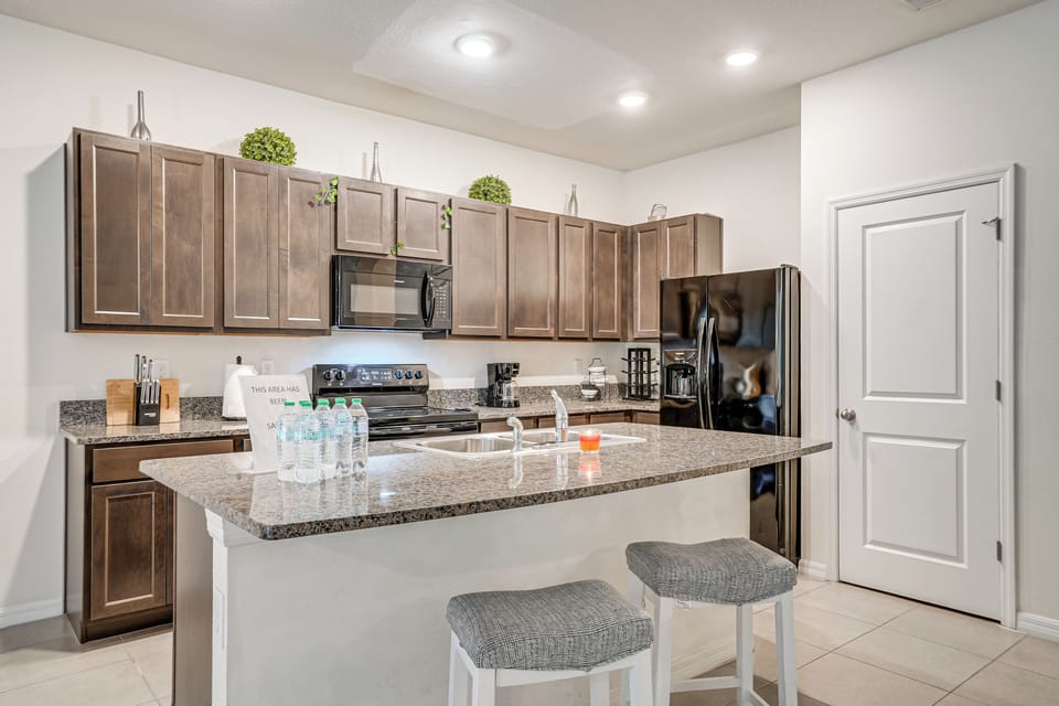 Kitchen | Dishwasher | Free WiFi | Central Air Conditioning/Heat