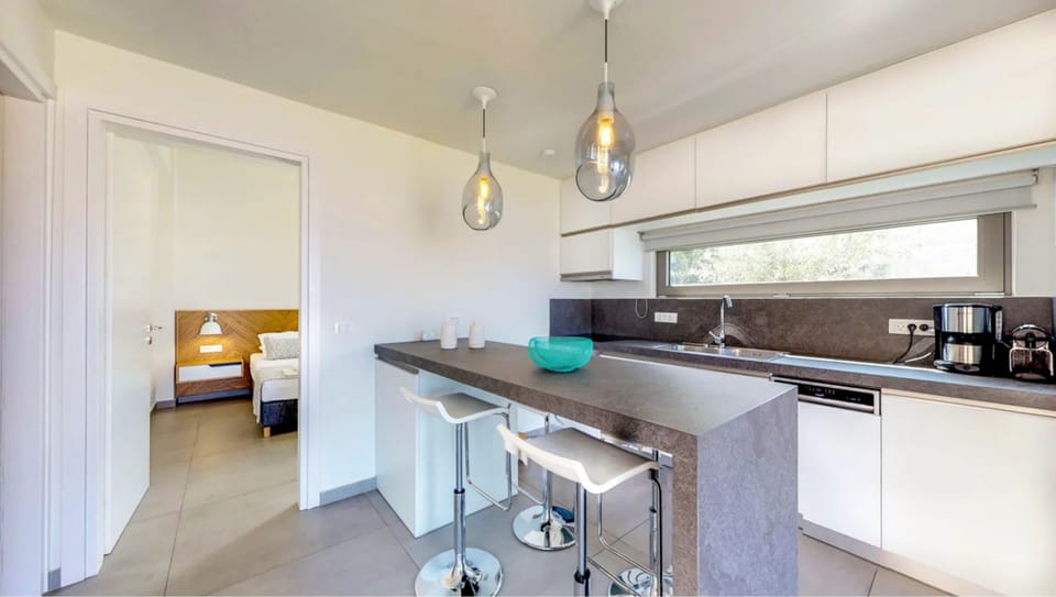 Ground Floor - Fully equipped kitchen – Perfect for preparing delicious meals