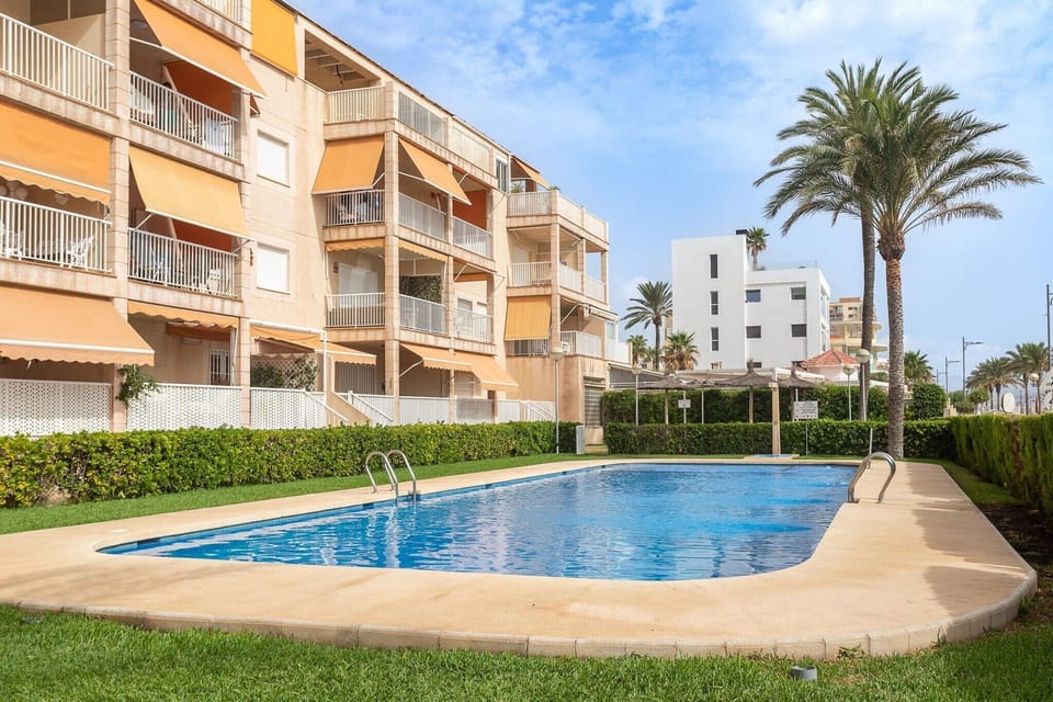 Holiday Home Swimming Pool
