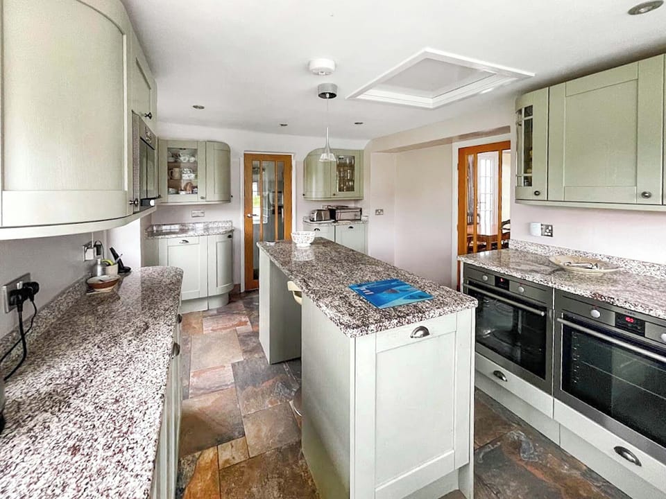 Kitchen | Point House, St Just in Roseland