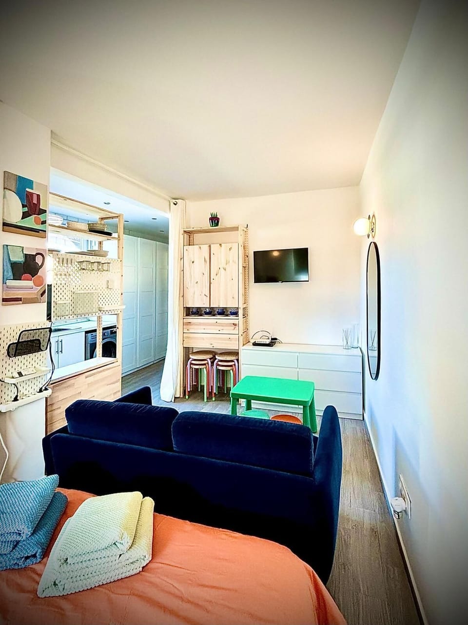 TV and multimedia,Living room,Lounge or bar