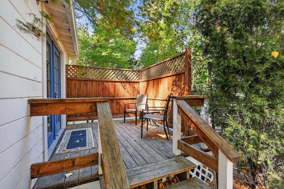 House, Porch, Hardwood, Handrail, Deck