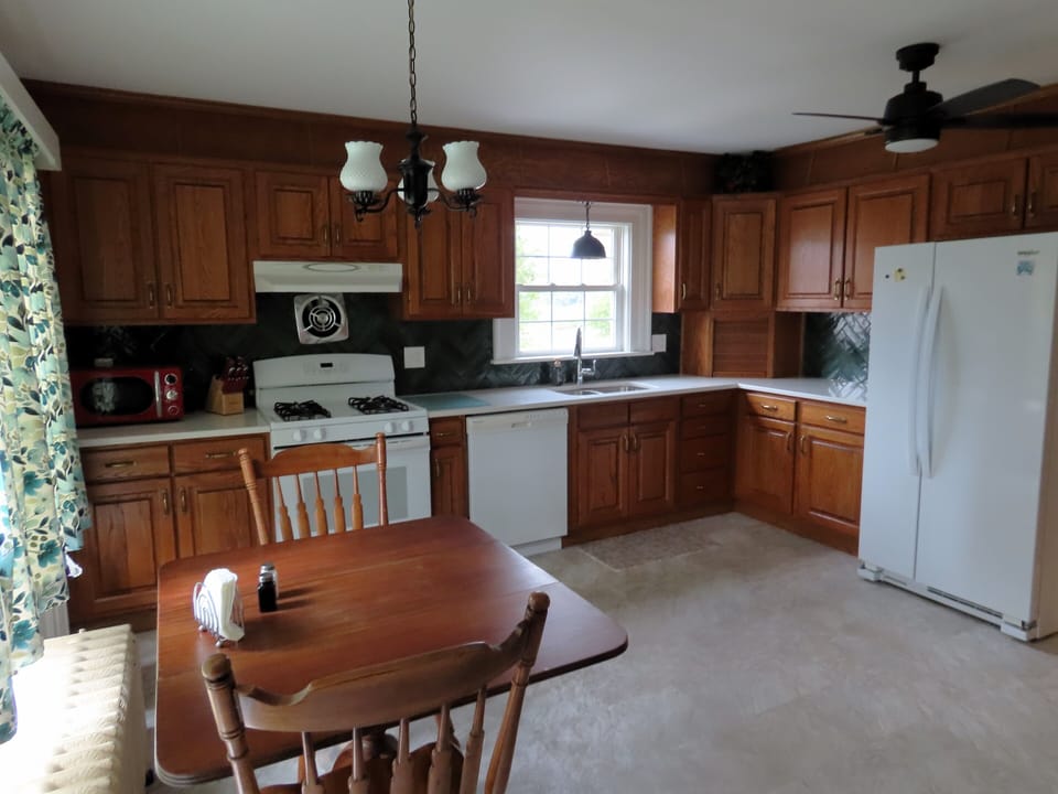 Full Kitchen