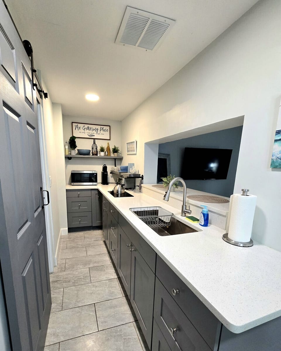 Kitchenette
