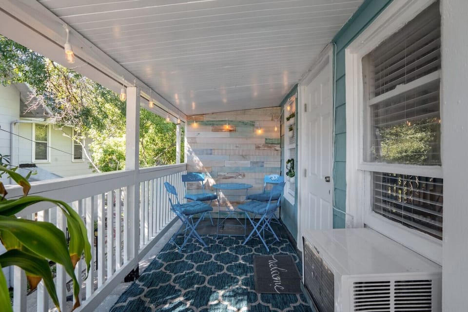 Balcony patio