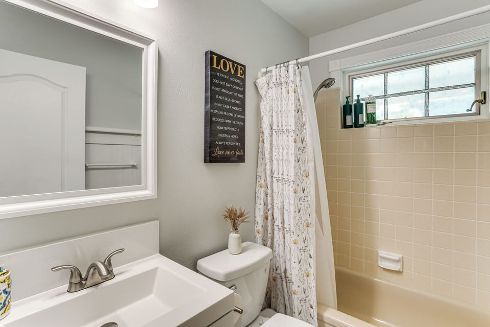 Full Bathroom