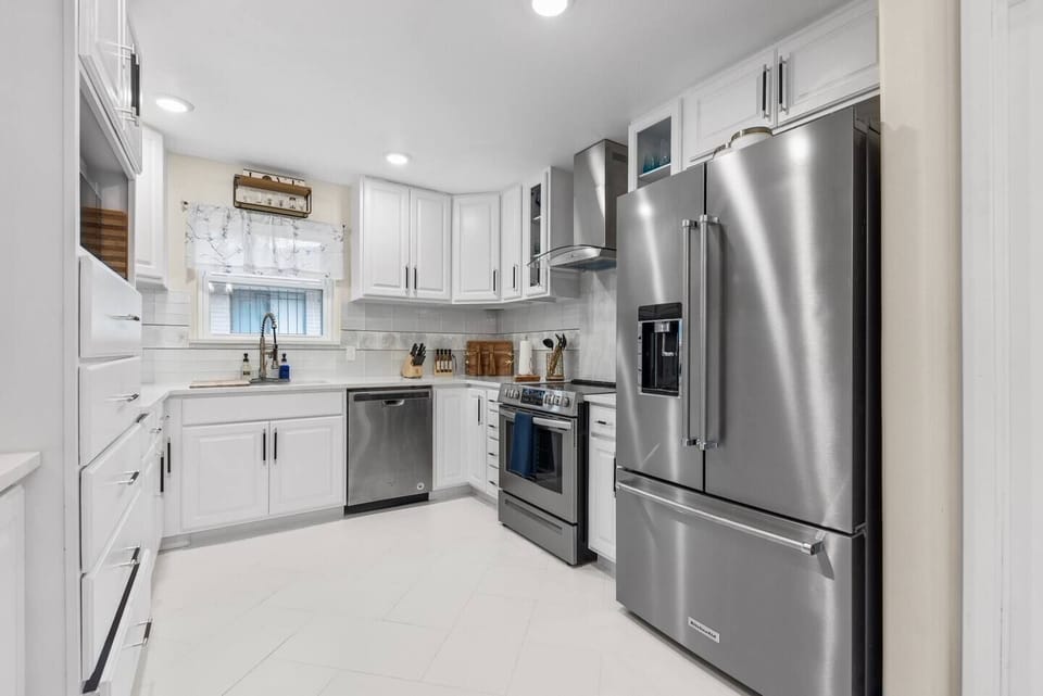 Full kitchen for cooking + coffee setup